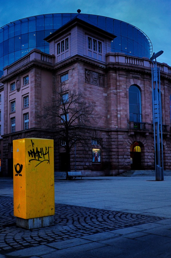 2010_02_22_Architektur_Mainz_Theater_Dom_D7C_6006.jpg