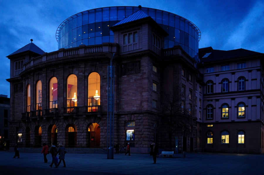 2010_02_22_Architektur_Mainz_Theater_Dom_D7C_6018.jpg