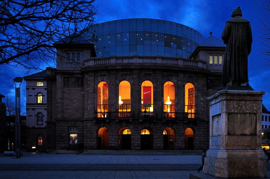 2010_02_22_Architektur_Mainz_Theater_Dom_D7C_6025.jpg