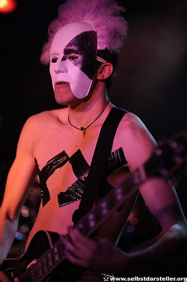 2010_03_06_Exkursion_Spheron_Alfons_Bauer_Lower_than_Zero_Tombthroat_D7C_6574_web.jpg